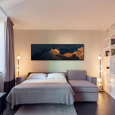 Hl Luxury Duomo Apartment - Via Torino, Montenapoleone Mediolan Zewnętrze zdjęcie